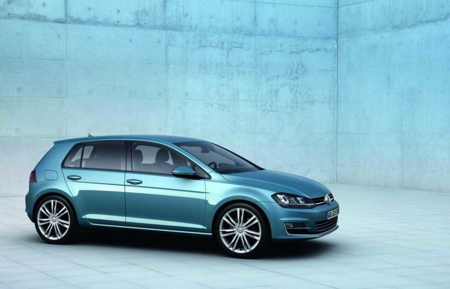 > 帅气的第七代高尔夫