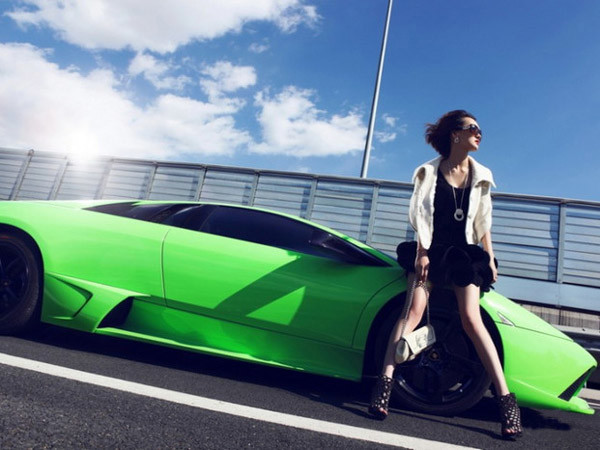 爱卡首页  图库频道  香车美女  > 拜金女的超跑梦想