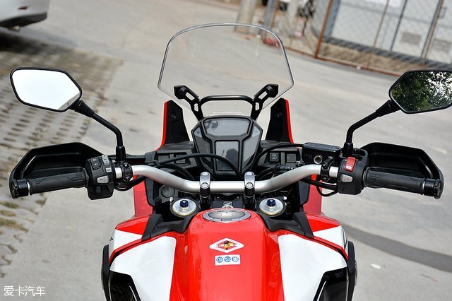 ����CRF1000L;����Africa Twin