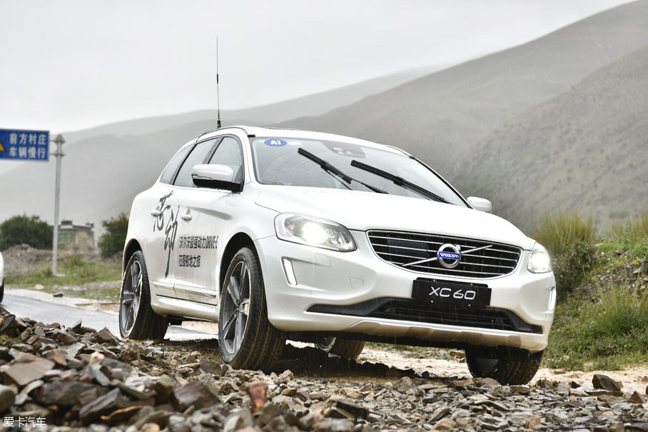2017款沃尔沃V40；2017款XC60