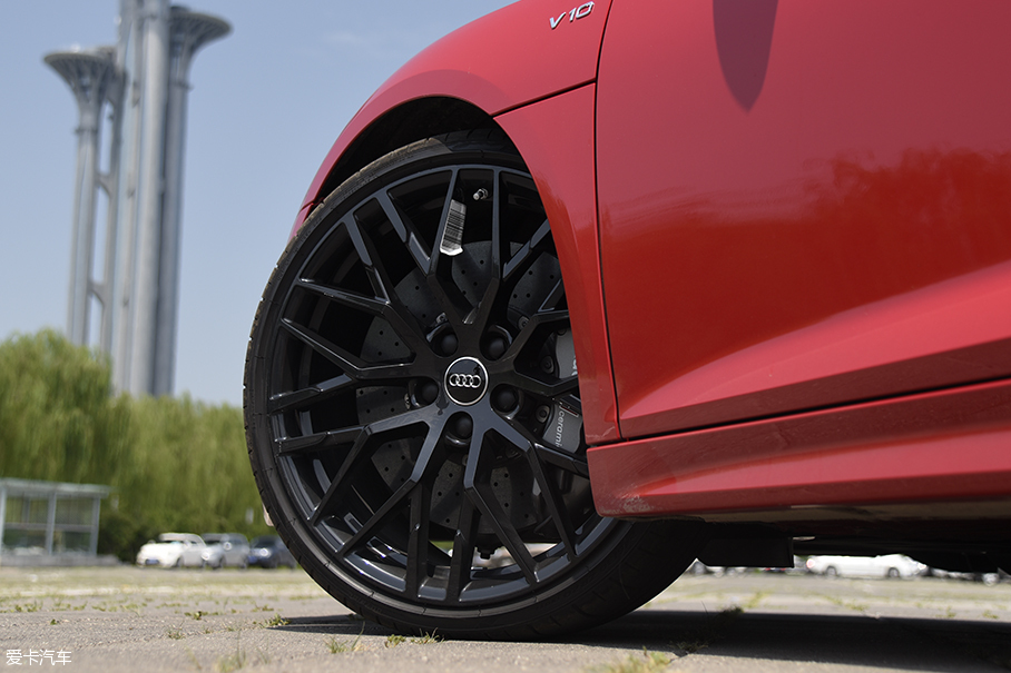 奥迪R8 V10 性能版技术解析